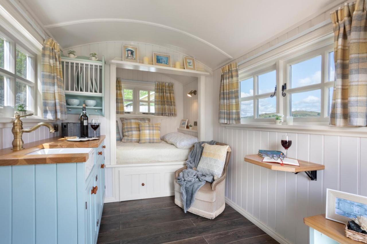 The Heron Shepherds Hut At Lyth Valley Brigsteer エクステリア 写真