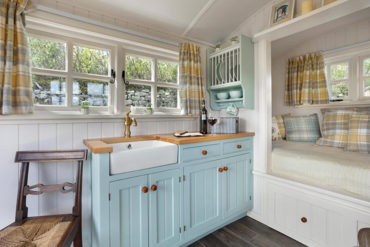 The Heron Shepherds Hut At Lyth Valley Brigsteer エクステリア 写真