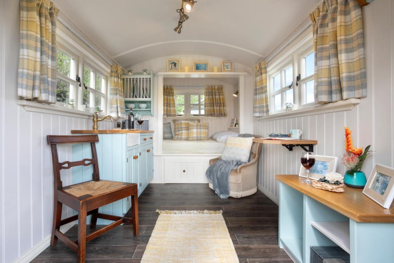 The Heron Shepherds Hut At Lyth Valley Brigsteer エクステリア 写真